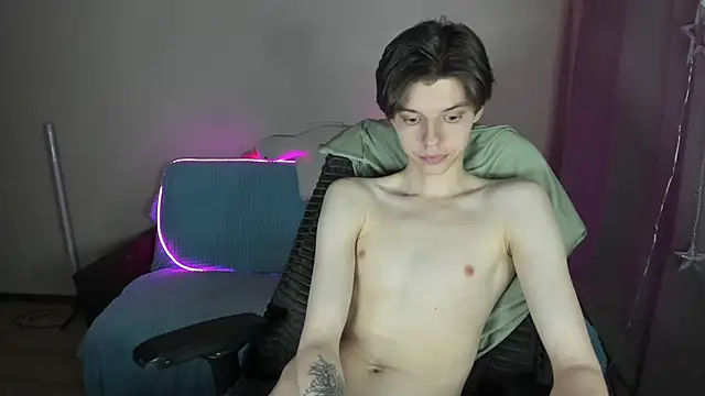 Liam sexy1 online show from March 18, 2025, 4:28 pm