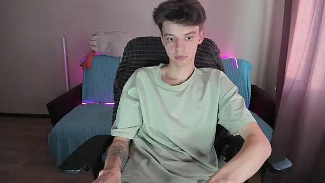 Liam sexy1 online show from September 25, 2025, 2:56 pm