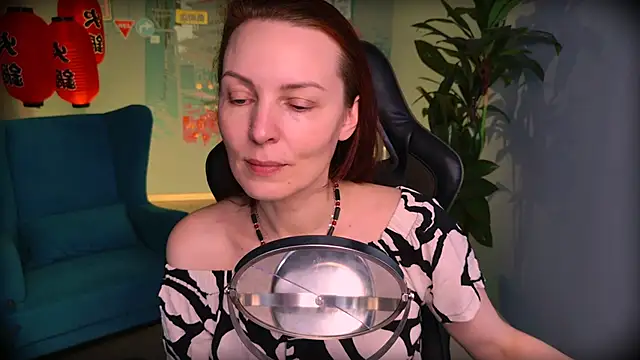 VandaRossi online show from October 13, 2025, 11:12 am