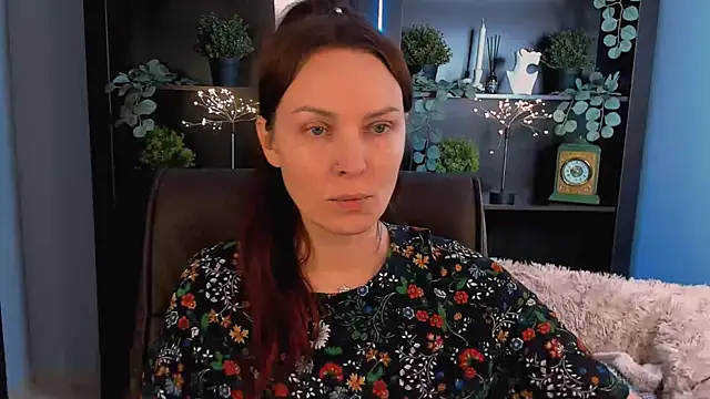 VandaRossi online show from November 15, 2025, 9:46 am