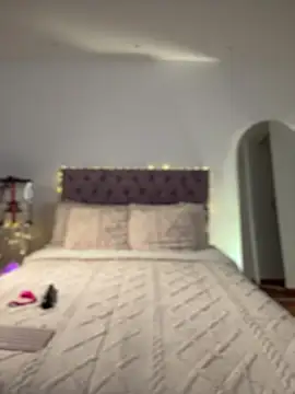 Snapshot of samantha_evans2 chatting on February 14, 2026, 12:55 am samantha evans2 online show from February 14, 2026, 12:55 am