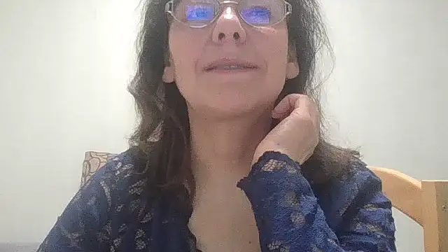 HollyJewel online show from March 10, 2026, 4:00 pm