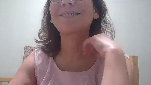 Snapshot of HollyJewel chatting on October 31, 2025, 6:59 pm HollyJewel online show from October 31, 2025, 6:59 pm