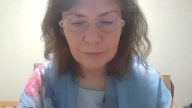 Snapshot of HollyJewel chatting on November 11, 2025, 6:58 pm HollyJewel online show from November 11, 2025, 6:58 pm