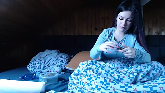 BoeseMoni1998 online show from December 18, 2025, 10:19 am