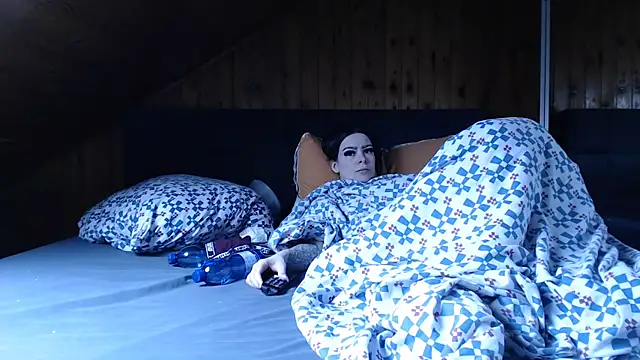 BoeseMoni1998 online show from February 20, 2026, 12:07 pm