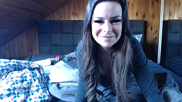 BoeseMoni1998 online show from March 18, 2025, 8:39 am