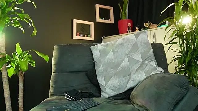 Snapshot of LincomAmith chatting on March 27, 2026, 4:43 am LincomAmith online show from March 27, 2026, 4:43 am