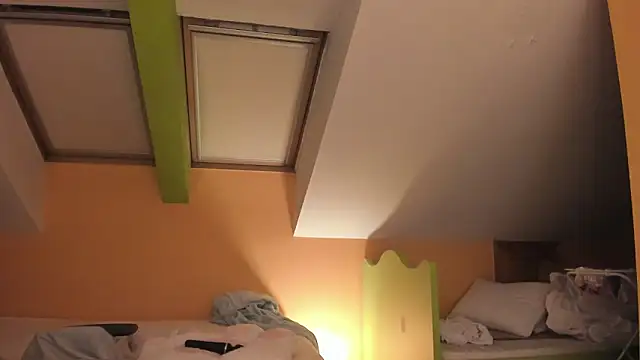 Snapshot of GoodGirll2133 chatting on February 10, 2025, 9:47 pm GoodGirll2133 online show from February 10, 2025, 9:47 pm