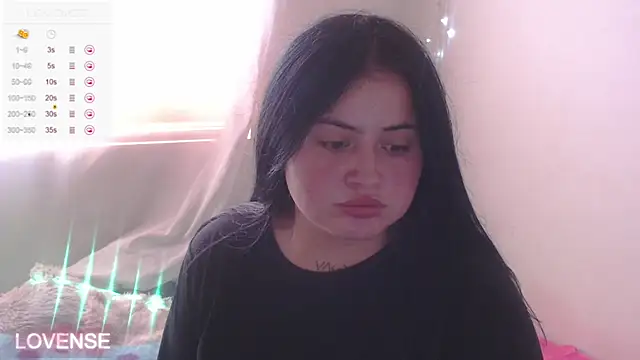 Snapshot of PamelaDoouce chatting on December 5, 2024, 4:50 pm PamelaDoouce online show from December 5, 2024, 4:50 pm