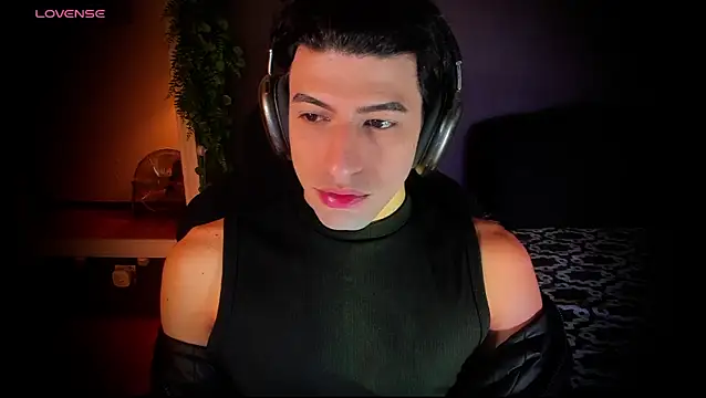 newjeff online show from December 4, 2025, 4:50 pm