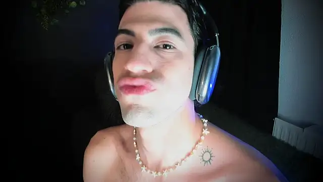 Snapshot of newjeff chatting on February 22, 2026, 1:52 am newjeff online show from February 22, 2026, 1:52 am