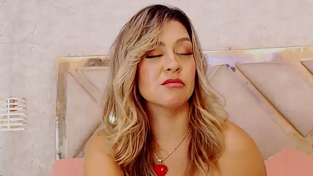 JoannaStanford online show from March 15, 2025, 3:51 am