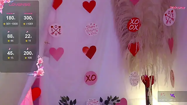 Snapshot of Leonora_luxry chatting on February 15, 2025, 1:27 pm Leonora luxry online show from February 15, 2025, 1:27 pm