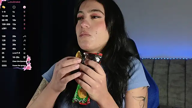 ZaraDames  online show from April 11, 2026, 3:03 am