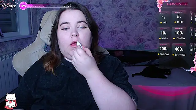 Snapshot of Estelle_Hicks chatting on September 19, 2025, 6:12 pm Estelle Hicks online show from September 19, 2025, 6:12 pm