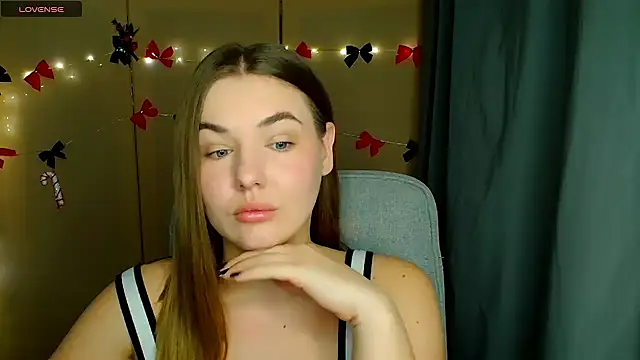 Snapshot of Glory_air chatting on December 23, 2025, 6:56 am Glory air online show from December 23, 2025, 6:56 am