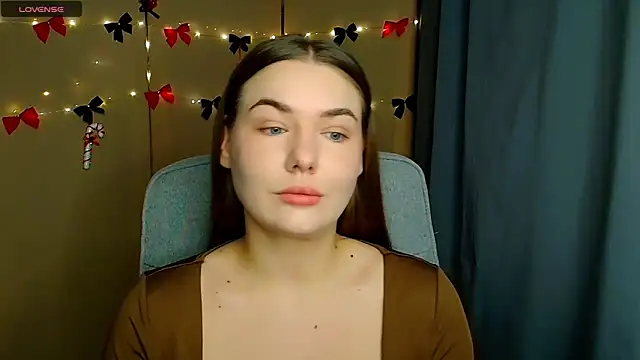 Snapshot of Glory_air chatting on December 4, 2025, 8:35 am Glory air online show from December 4, 2025, 8:35 am