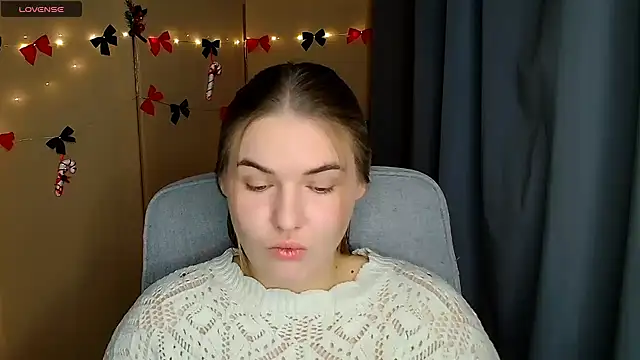 Snapshot of Glory_air chatting on December 16, 2025, 7:56 am Glory air online show from December 16, 2025, 7:56 am