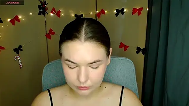 Snapshot of Glory_air chatting on December 22, 2025, 7:52 am Glory air online show from December 22, 2025, 7:52 am