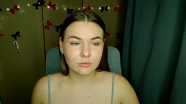 Snapshot of Glory_air chatting on December 21, 2025, 6:26 am Glory air online show from December 21, 2025, 6:26 am