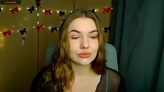 Snapshot of Glory_air chatting on December 2, 2025, 8:05 am Glory air online show from December 2, 2025, 8:05 am