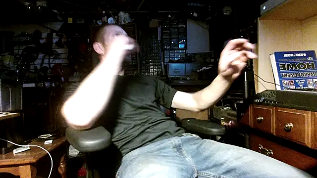 Snapshot of mrwinsalot88 chatting on October 19, 2025, 9:45 am mrwinsalot88 online show from October 19, 2025, 9:45 am