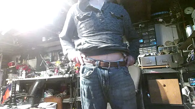 Snapshot of mrwinsalot88 chatting on October 22, 2025, 7:08 am mrwinsalot88 online show from October 22, 2025, 7:08 am