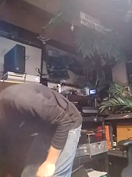 Snapshot of mrwinsalot88 chatting on November 10, 2025, 11:04 am mrwinsalot88 online show from November 10, 2025, 11:04 am