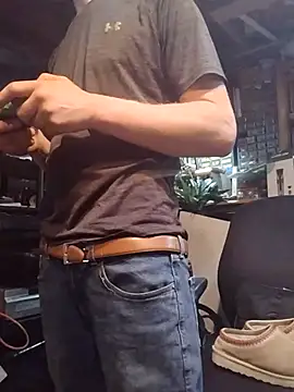 Snapshot of mrwinsalot88 chatting on November 15, 2025, 8:07 am mrwinsalot88 online show from November 15, 2025, 8:07 am