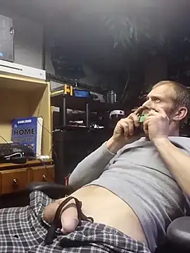 Snapshot of mrwinsalot88 chatting on November 6, 2025, 5:44 am mrwinsalot88 online show from November 6, 2025, 5:44 am