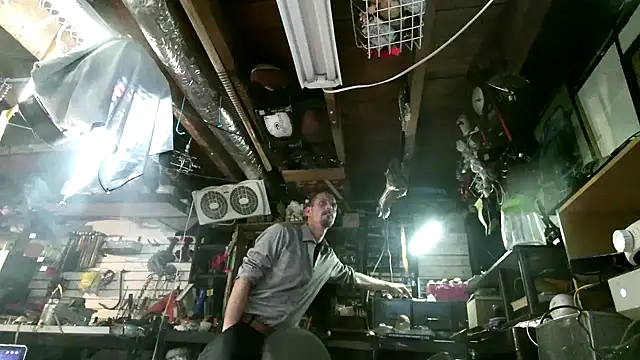 Snapshot of mrwinsalot88 chatting on October 15, 2025, 3:49 am mrwinsalot88 online show from October 15, 2025, 3:49 am