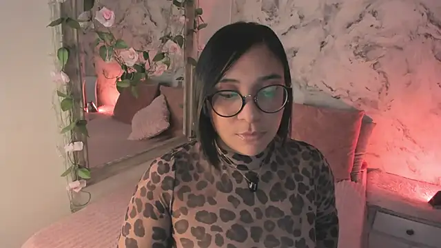 Bella desi  online show from March 10, 2026, 2:10 pm