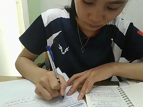 Snapshot of Be-MyMy chatting on April 11, 2026, 4:42 am Be-MyMy online show from April 11, 2026, 4:42 am