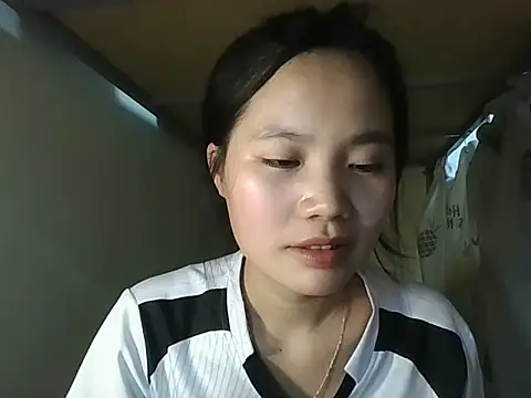 Snapshot of Be-MyMy chatting on March 4, 2026, 2:03 pm Be-MyMy online show from March 4, 2026, 2:03 pm