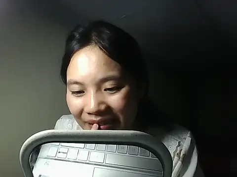 Snapshot of Be-MyMy chatting on March 24, 2026, 11:21 am Be-MyMy online show from March 24, 2026, 11:21 am