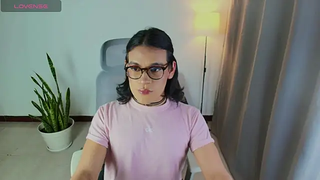 vitta alfayed online show from November 11, 2025, 4:40 am