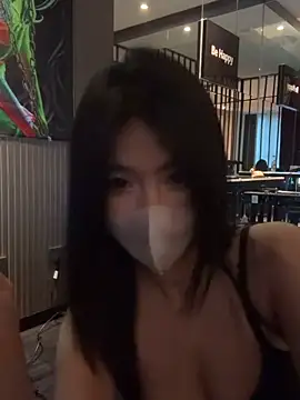 FeiFei-babe online show from May 24, 2026, 11:21 am