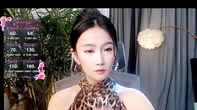 Snapshot of FeiFei-babe chatting on October 25, 2025, 4:07 pm FeiFei-babe online show from October 25, 2025, 4:07 pm