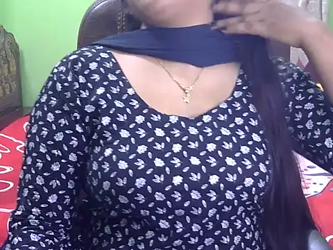 BengaliQueenStar online show from November 29, 2025, 4:18 pm