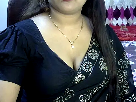BengaliQueenStar online show from March 18, 2025, 4:39 pm