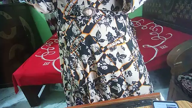 BengaliQueenStar online show from July 26, 2026, 4:03 pm