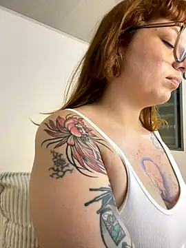 sophia goth online show from September 23, 2025, 11:56 pm