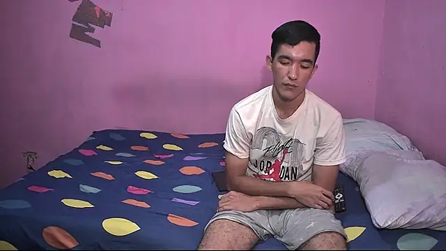 Sweetiefoxxx online show from April 3, 2026, 7:20 pm