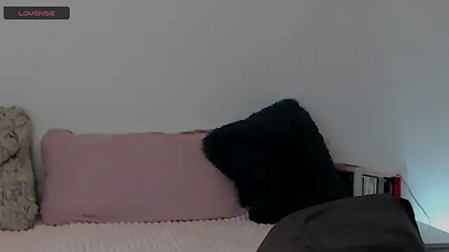 Snapshot of BriannaBk chatting on April 14, 2026, 3:06 pm BriannaBk online show from April 14, 2026, 3:06 pm