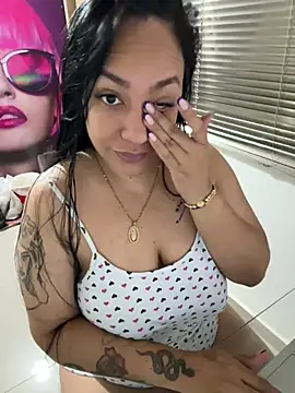 marta201 alfaro online show from February 13, 2025, 1:37 pm