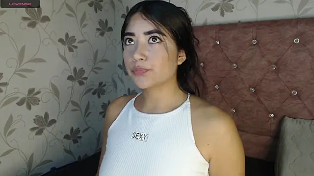 Susy thomson online show from March 22, 2025, 7:31 pm