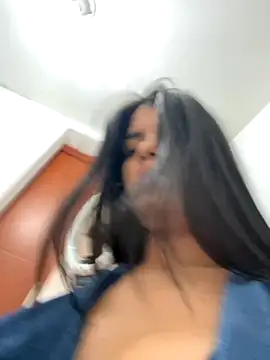 emma lopes online show from November 21, 2025, 12:53 am