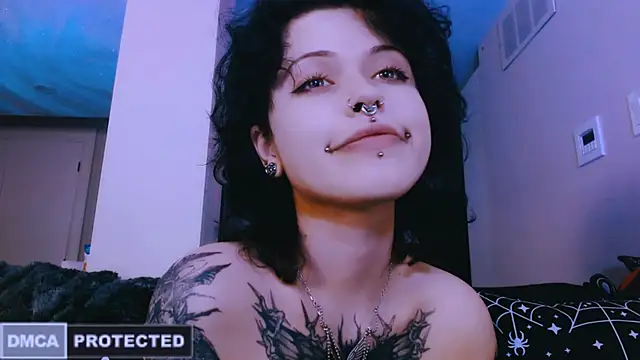 Snapshot of NaughtyLittleFox chatting on April 28, 2026, 5:45 am NaughtyLittleFox online show from April 28, 2026, 5:45 am