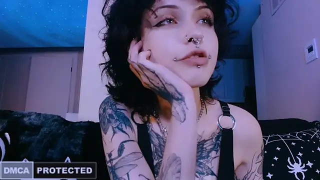 Snapshot of NaughtyLittleFox chatting on May 1, 2026, 5:23 am NaughtyLittleFox online show from May 1, 2026, 5:23 am